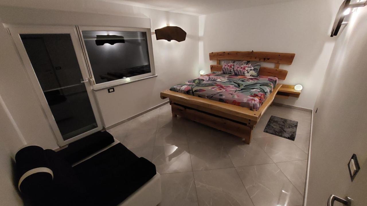 Grajsko Villa Metlika Buitenkant foto